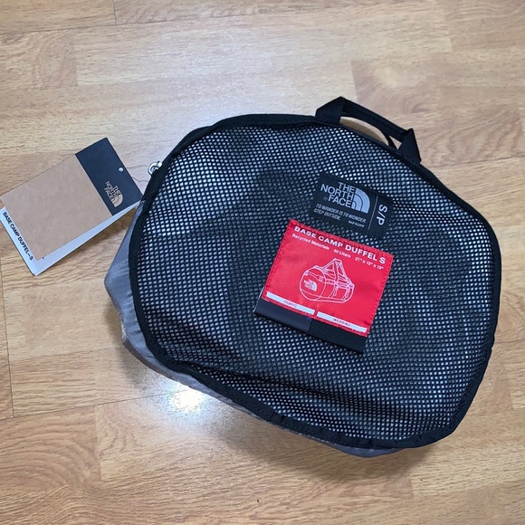 NWT The North Face Base Camp Duffel, Small - Picture 6 of 14
